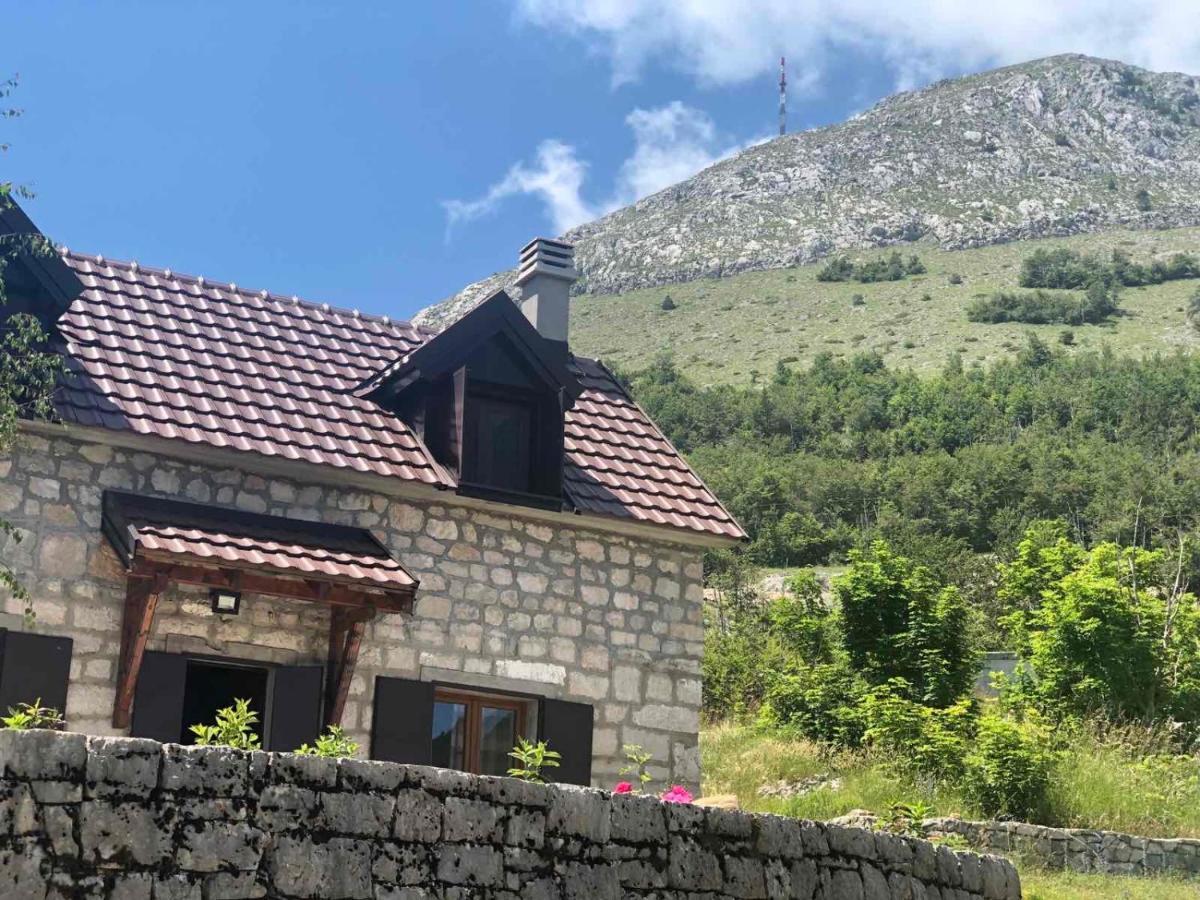 Lovcen Holiday Home Cetinje Bagian luar foto